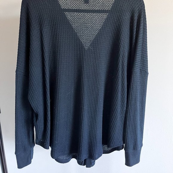 Tommy Hilfiger Waffle Knit V Neck - Picture 4 of 5